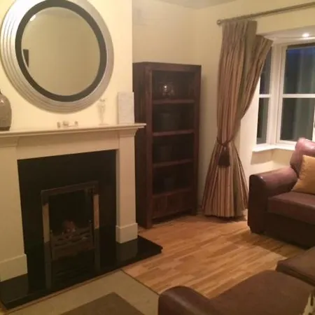 Ardmullen Townhouse X Davitt's & Restaurant קנמארה