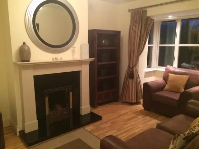 Ardmullen Townhouse X Davitt's & Restaurant Kenmare